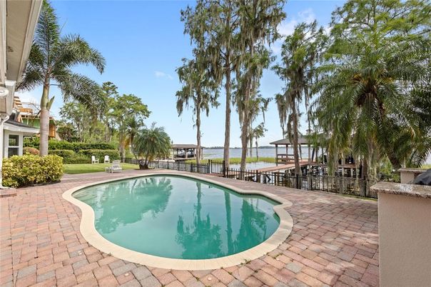 Exterior, Pool, Water
