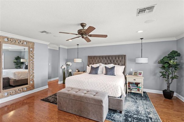 Bedroom, Interior, Pendant Lights, Recessed Lighting, Wood Texture Flooring