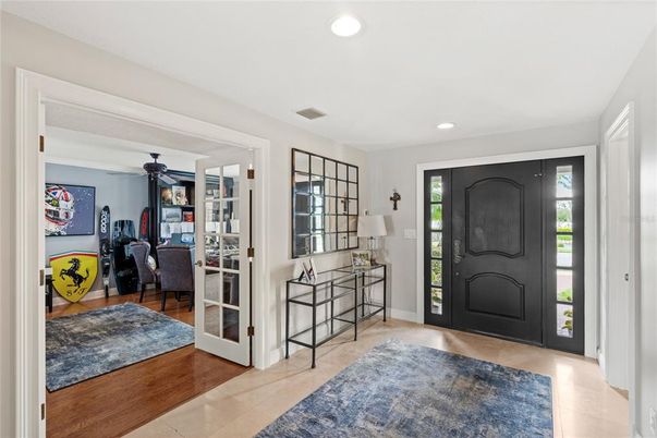 Interior, Recessed Lighting, Wood Texture Flooring