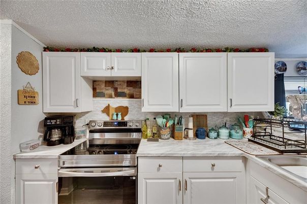 Interior, Kitchen, Stainless Steel Appliances