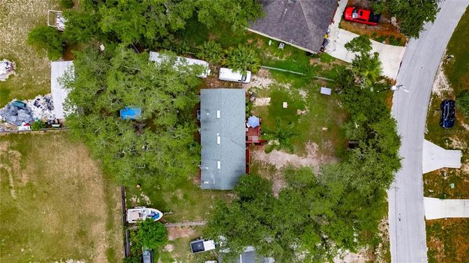 Exterior, Drone