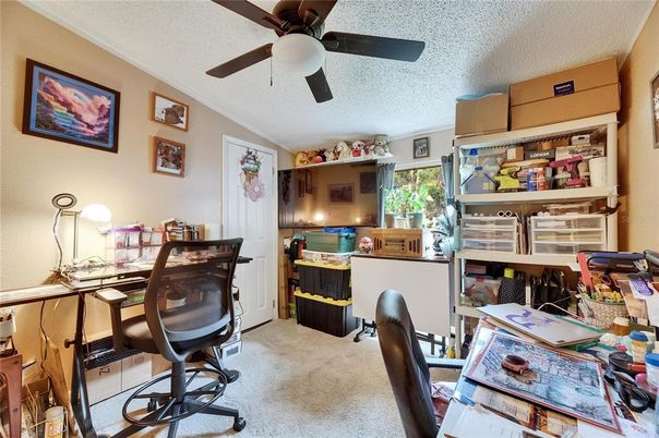 Home Office, Interior