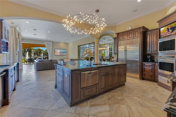 Interior, Kitchen, Living room, Pendant Lights, Recessed Lighting, Stainless Steel Appliances