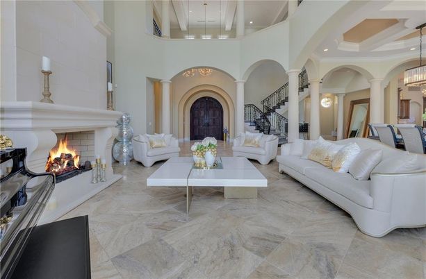 Chandelier, Fireplace, Interior, Living room, Pendant Lights, Recessed Lighting