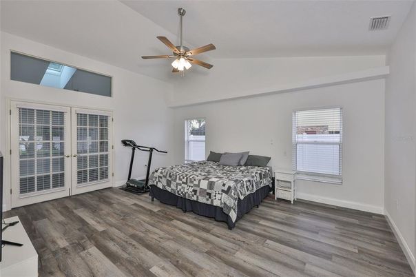 Bedroom, Fitness Equipment, Interior, Wood Texture Flooring