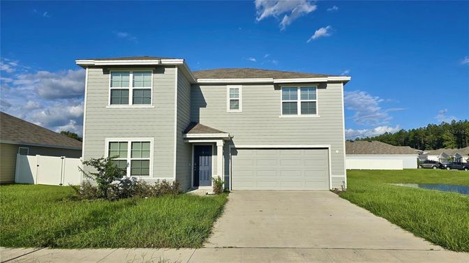Attached, Exterior, Facade, Split Level