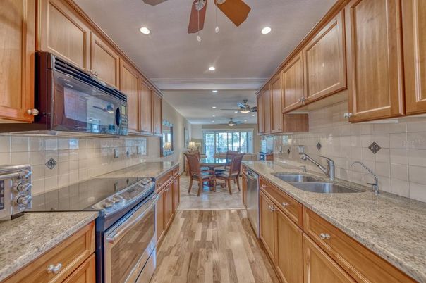 Dining room, Interior, Kitchen, Recessed Lighting, Wood Texture Flooring