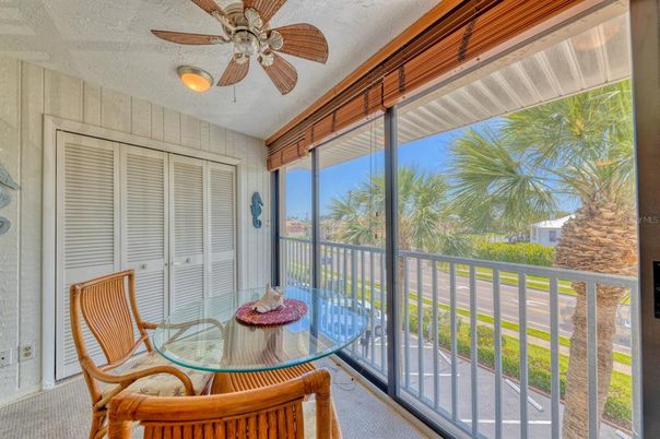Dining room, Interior, Sun Room