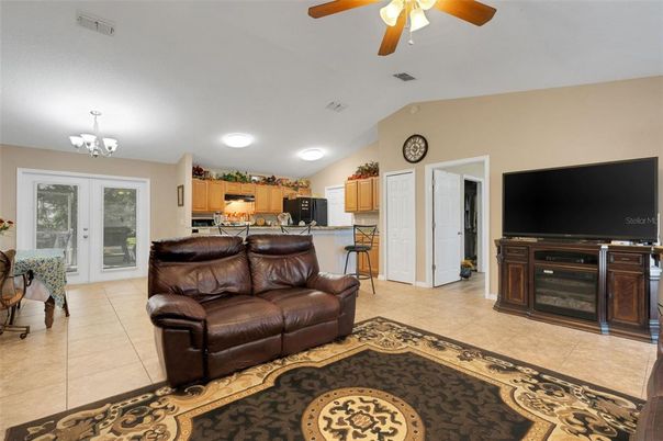 Chandelier, Interior, Kitchen