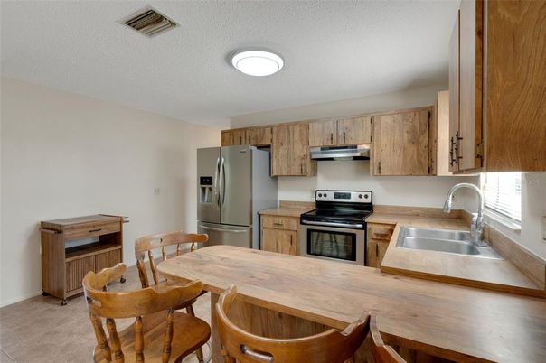 Dining room, Interior, Kitchen, Stainless Steel Appliances