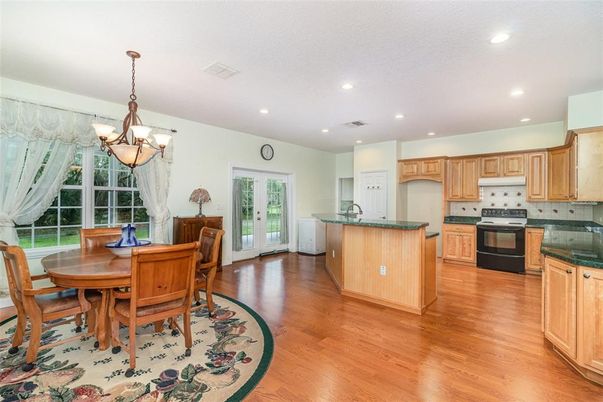 Chandelier, Dining room, Interior, Kitchen, Recessed Lighting, Wood Texture Flooring