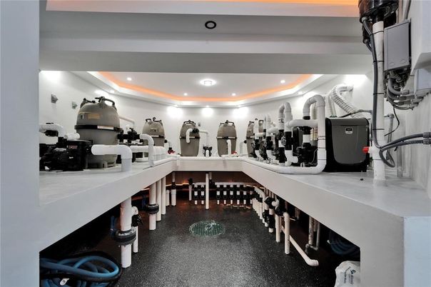 Fitness Equipment, Interior, Recessed Lighting
