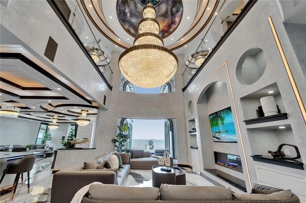 Chandelier, Dining room, Fireplace, Interior, Living room, Recessed Lighting, Water