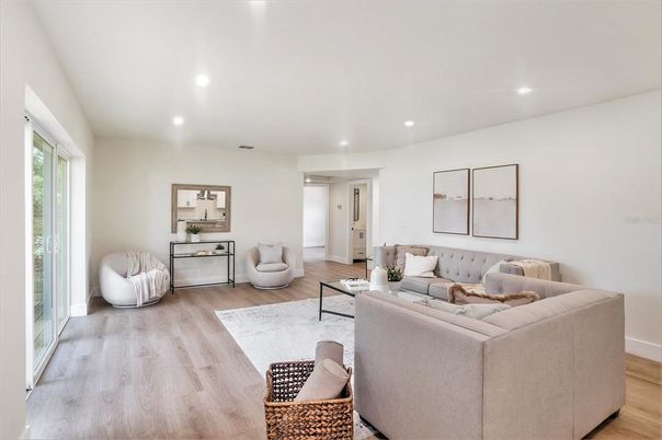 Interior, Living room, Recessed Lighting, Wood Texture Flooring