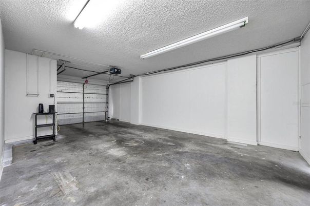 Garage, Interior