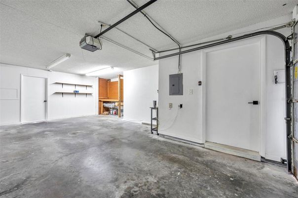 Garage, Interior
