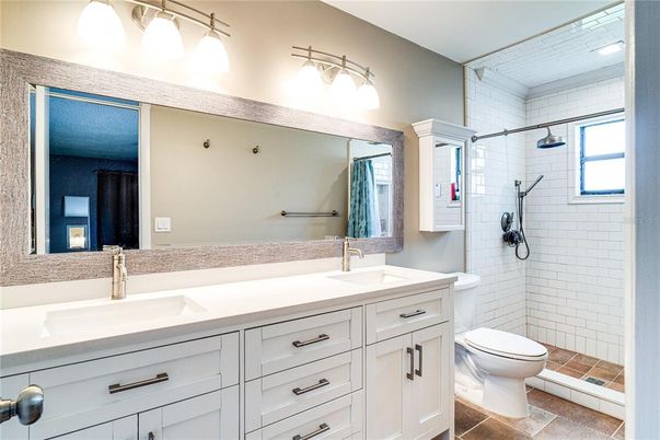 Bathroom, Dual Sink Vanities, Interior
