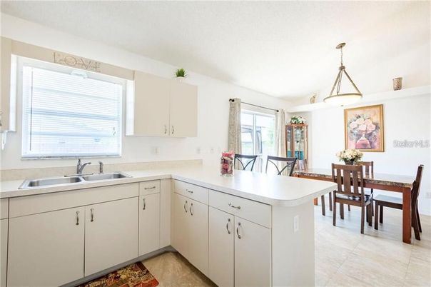 Dining room, Interior, Kitchen, Pendant Lights
