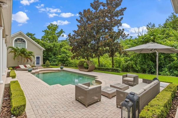 Exterior, Pool