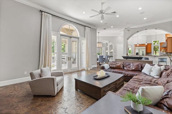Dining room, Interior, Kitchen, Living room, Pendant Lights, Recessed Lighting, Stainless Steel Appliances