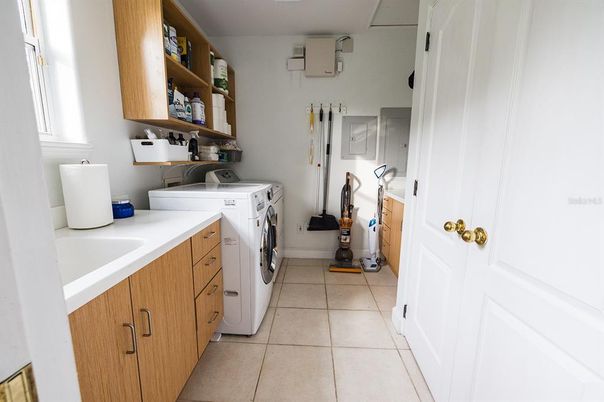 Interior, Washer