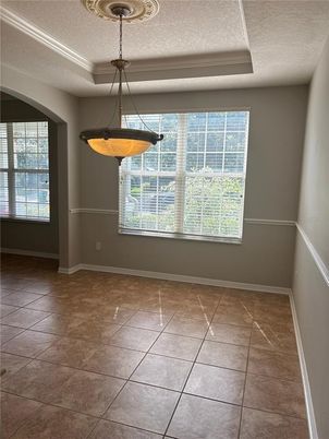Empty room, Interior, Pendant Lights