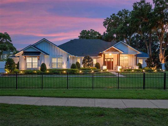 Backyard, Exterior, Facade, Farmhouse
