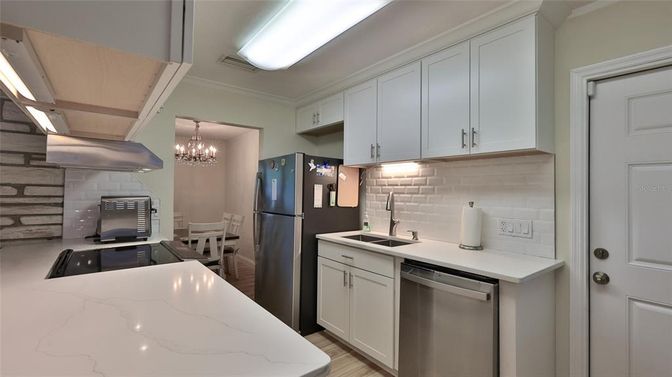 Chandelier, Interior, Kitchen, Stainless Steel Appliances, Wood Texture Flooring