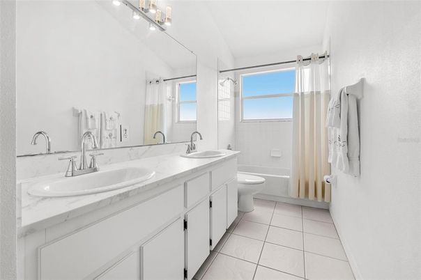 Bathroom, Dual Sink Vanities, Interior