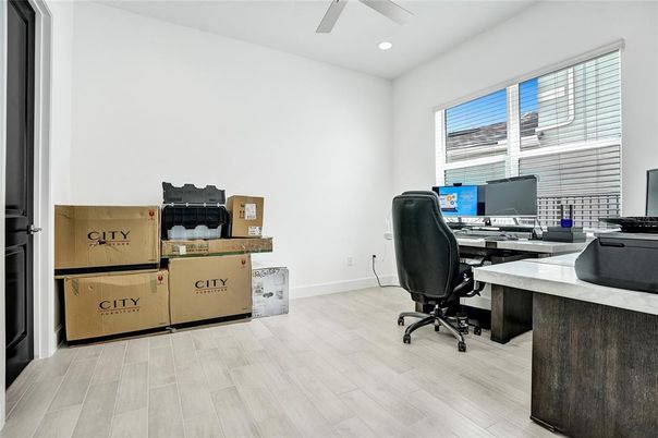 Home Office, Interior, Recessed Lighting, Wood Texture Flooring