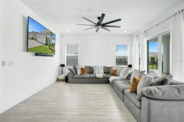 Interior, Living room, Recessed Lighting, Wood Texture Flooring