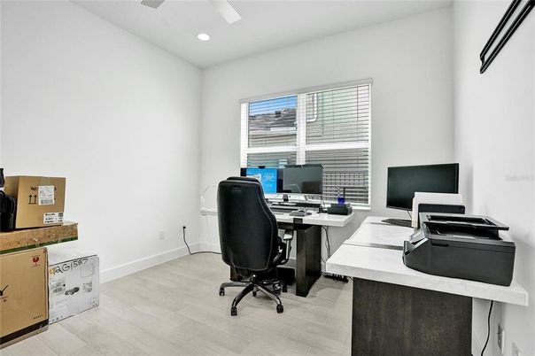 Home Office, Interior, Recessed Lighting, Wood Texture Flooring