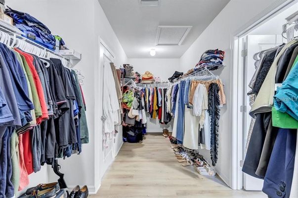 Interior, Walk-in Closets, Wood Texture Flooring