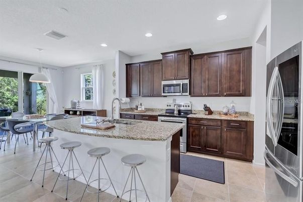 Dining room, Interior, Kitchen, Pendant Lights, Recessed Lighting, Stainless Steel Appliances