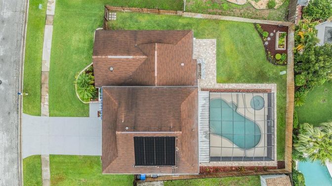 Exterior, Drone