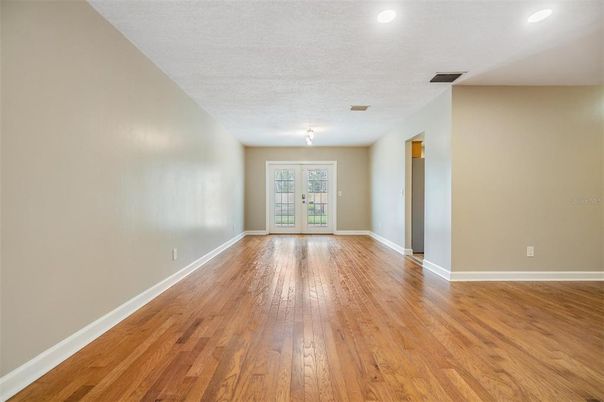 Empty room, Interior, Recessed Lighting, Wood Texture Flooring