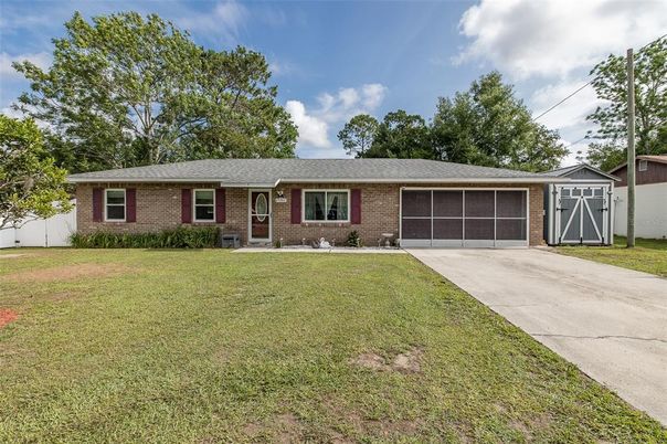 Attached, Exterior, Facade, Brick Facade, Ranch