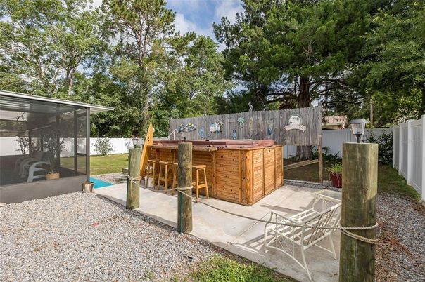 Exterior, Hot Tub