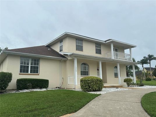 Exterior, Facade, American Craftsman