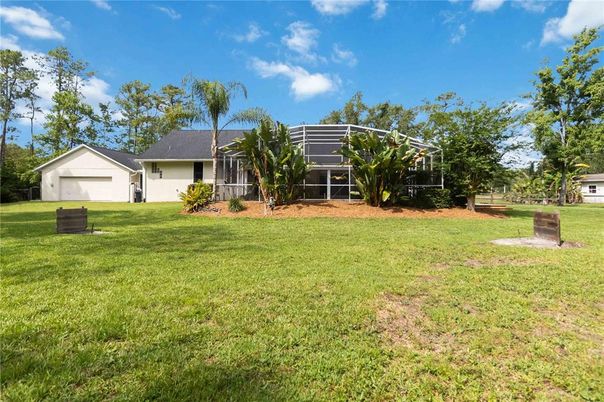 Backyard, Detached Garage, Exterior