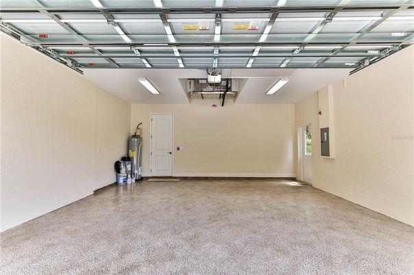 Garage, Interior