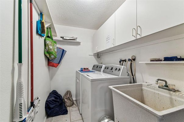 Interior, Washer
