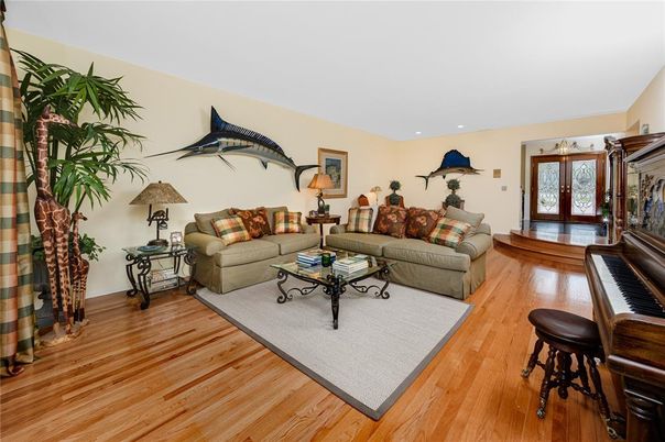 Interior, Living room, Piano, Recessed Lighting, Wood Texture Flooring