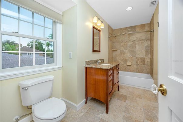 Bathroom, Interior, Recessed Lighting