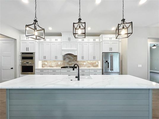Interior, Kitchen, Pendant Lights, Recessed Lighting, Stainless Steel Appliances