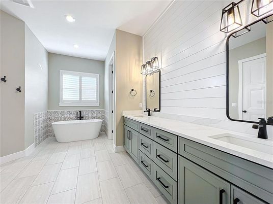 Bathroom, Dual Sink Vanities, Free Standing Baths, Interior, Recessed Lighting