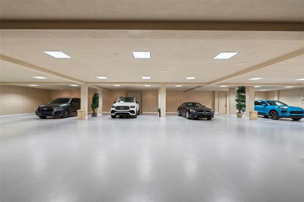 Garage, Interior, Recessed Lighting