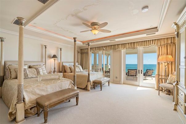 Bedroom, Interior, Water
