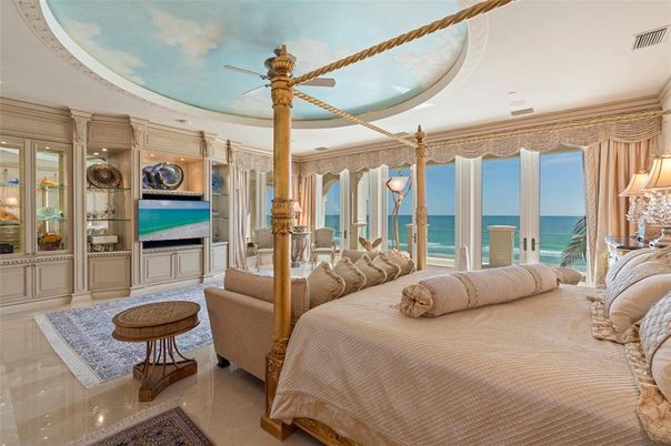 Bedroom, Interior, Water