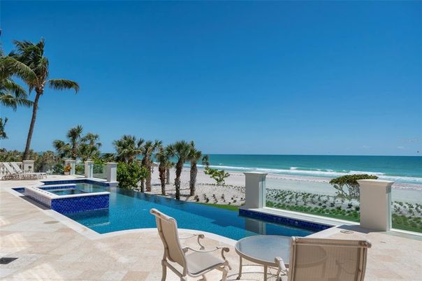 Exterior, Pool, Water